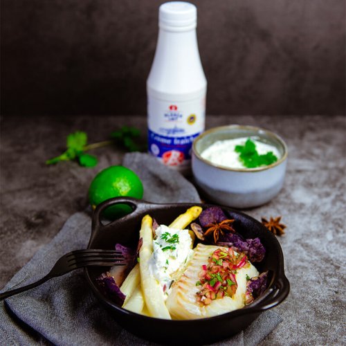 Kabeljauwfilets met asperges en anijs